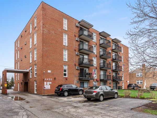 6490 N Northwest Highway, Unit 5F, Chicago, IL 60631