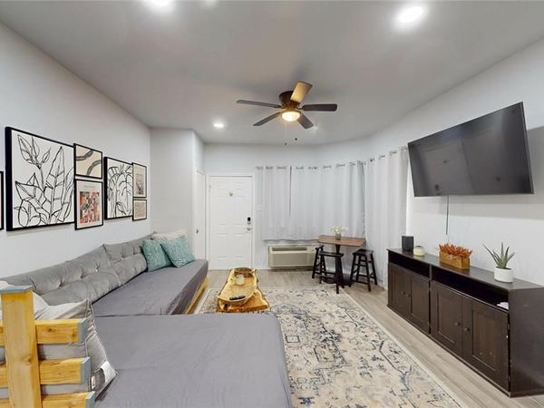 2164 Tanglewood Boulevard, Unit 104B, Pottsboro, TX 75076