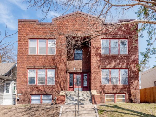1733 Selby Avenue, Saint Paul, MN 55104