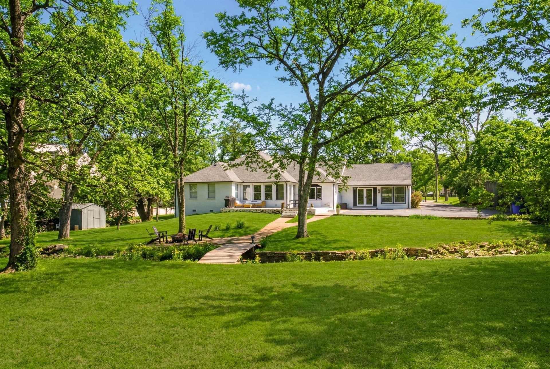 4611 Churchwood Dr, Nashville, TN 37220 Main Photo