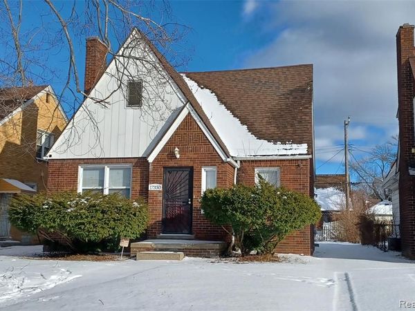 17330 Strathmoor Street, Detroit, MI 48235
