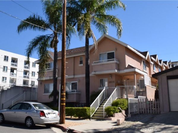 10128 Hillhaven, Tujunga, CA 91042