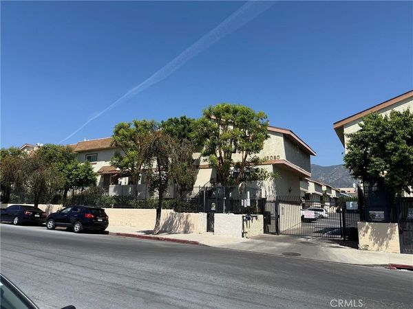 13080 Dronfield, Unit 23, Sylmar, CA 91342