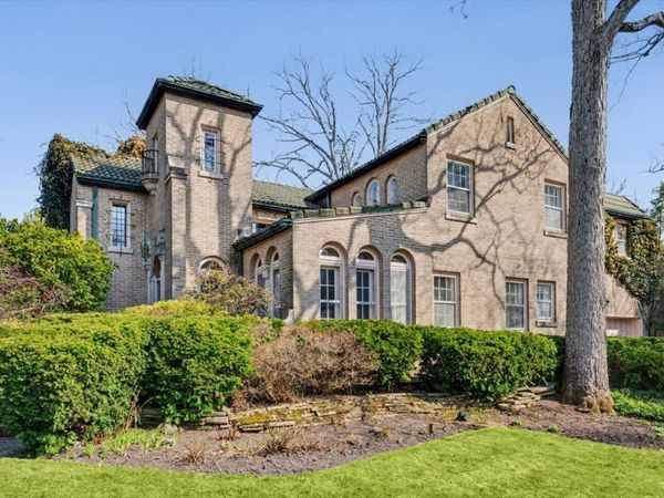 396 Sheridan Road , Glencoe, IL 60022