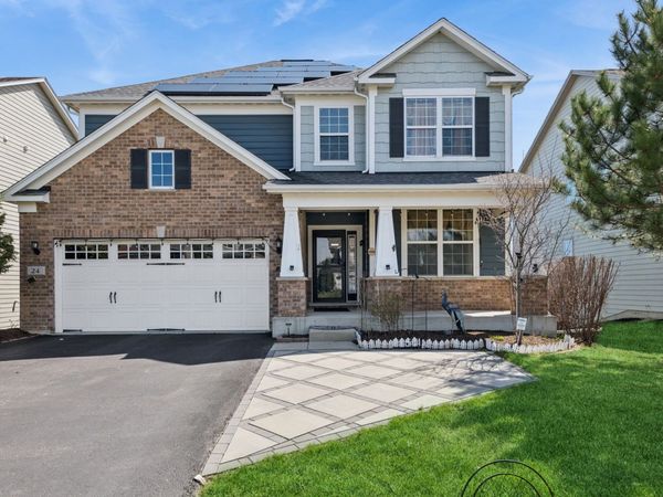 24 BEVERLY Lane, Hawthorn Woods, IL 60047