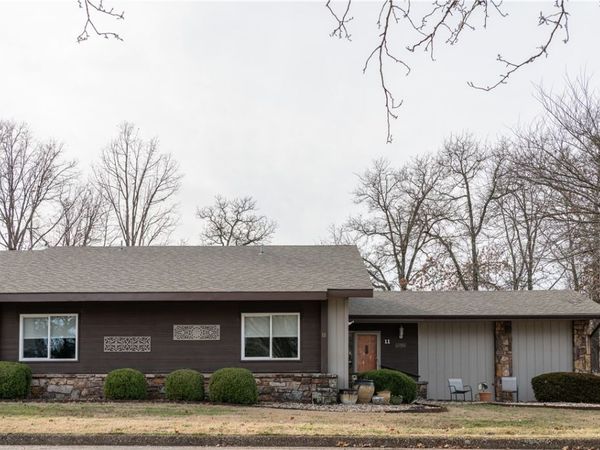 11 Fairway Drive, Bella Vista, AR 72714