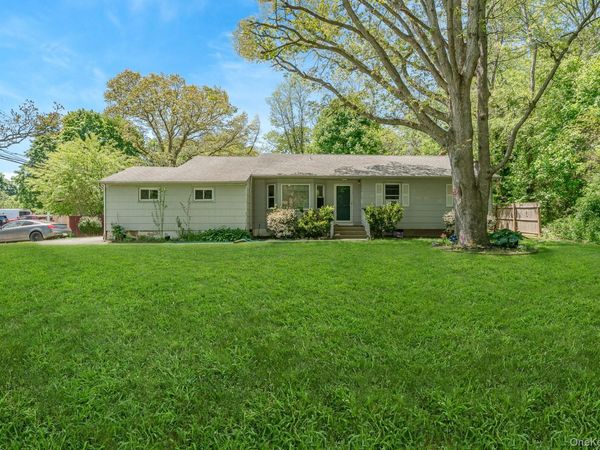 103 Gates Avenue, Central Islip, NY 11722