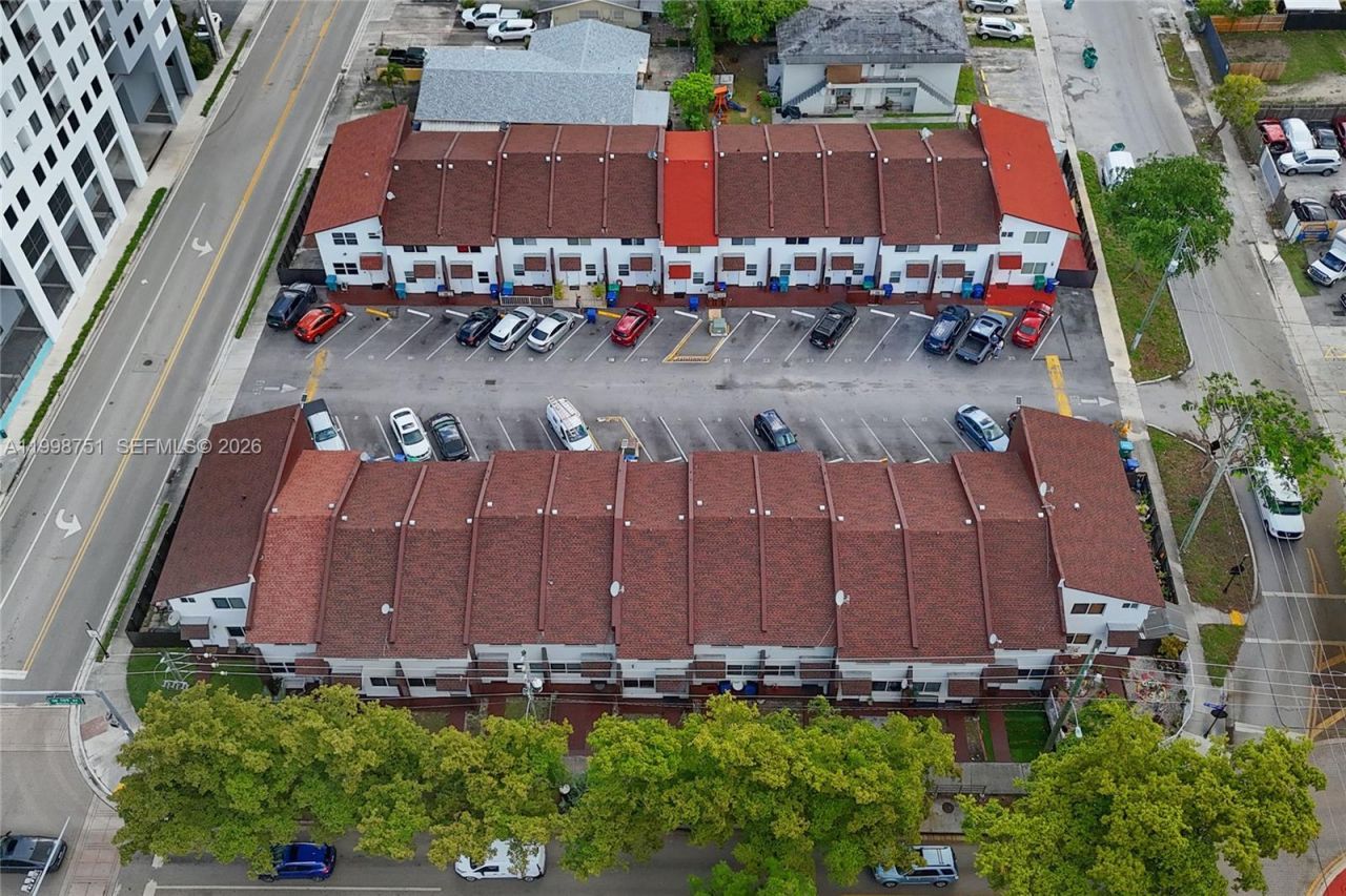 401 SW 109th Ave , Sweetwater, FL 33174 Photo