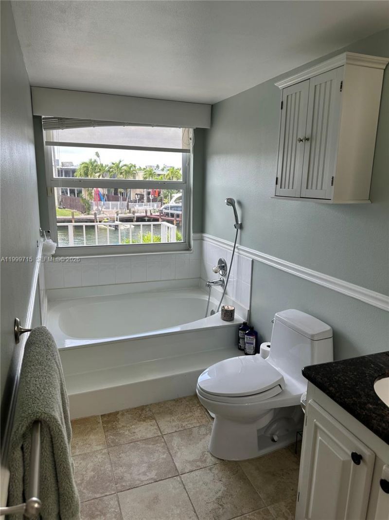 925 NE 26th Ave, Unit 925, Hallandale Beach, FL 33009 Photo