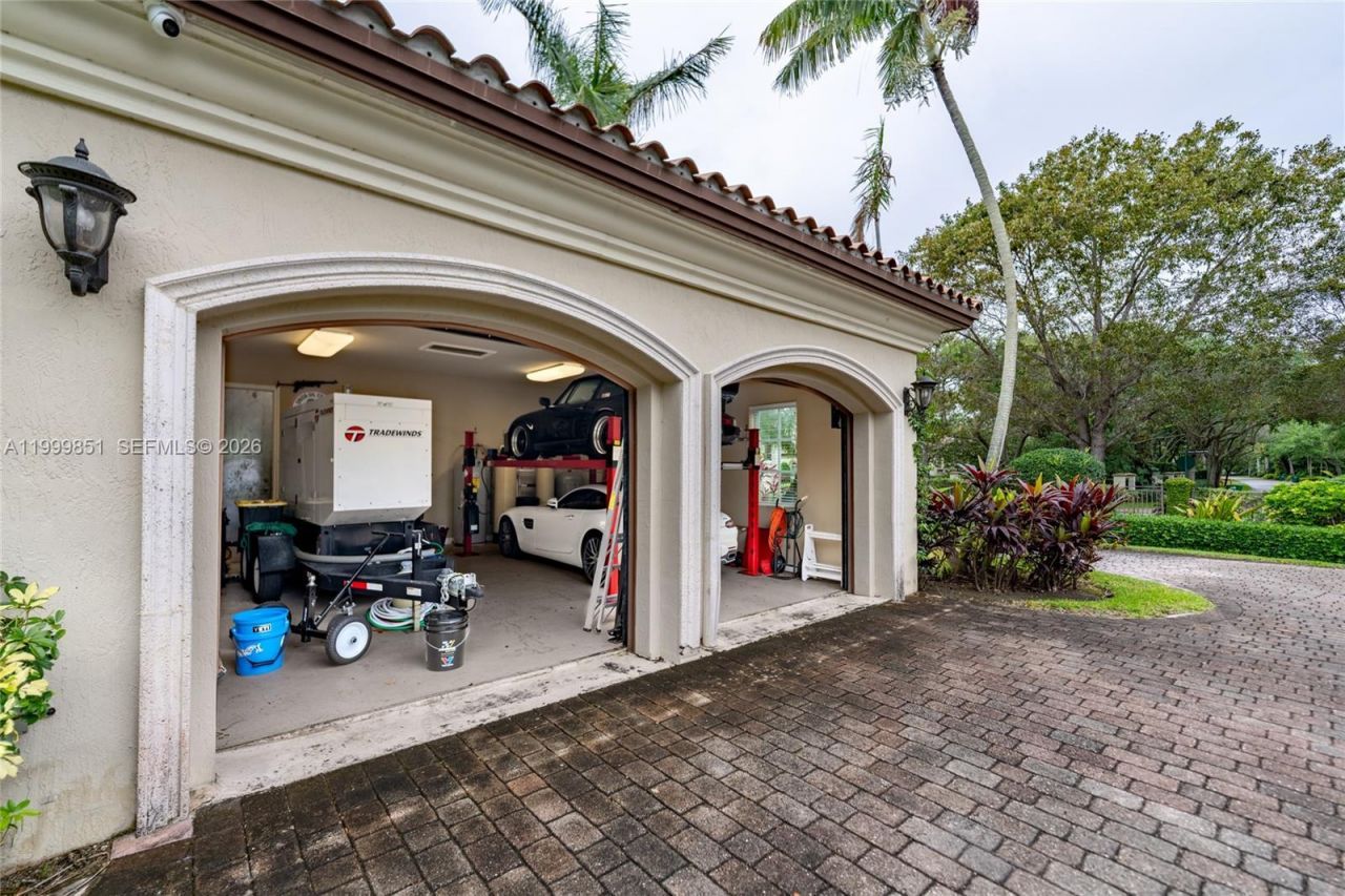 12101 Moss Ranch Rd, Pinecrest, FL 33156 Photo