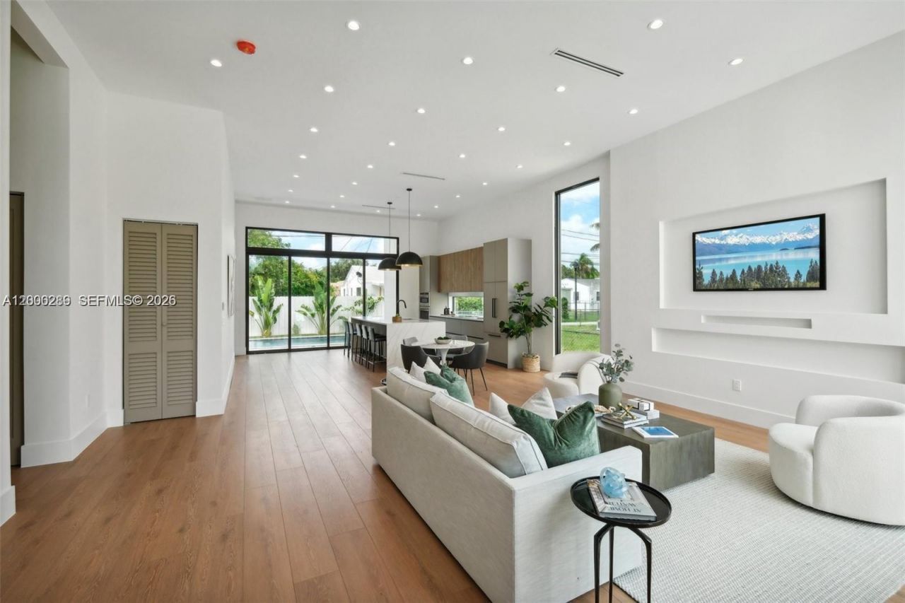 510 NW 50th St, Miami, FL 33127 Photo