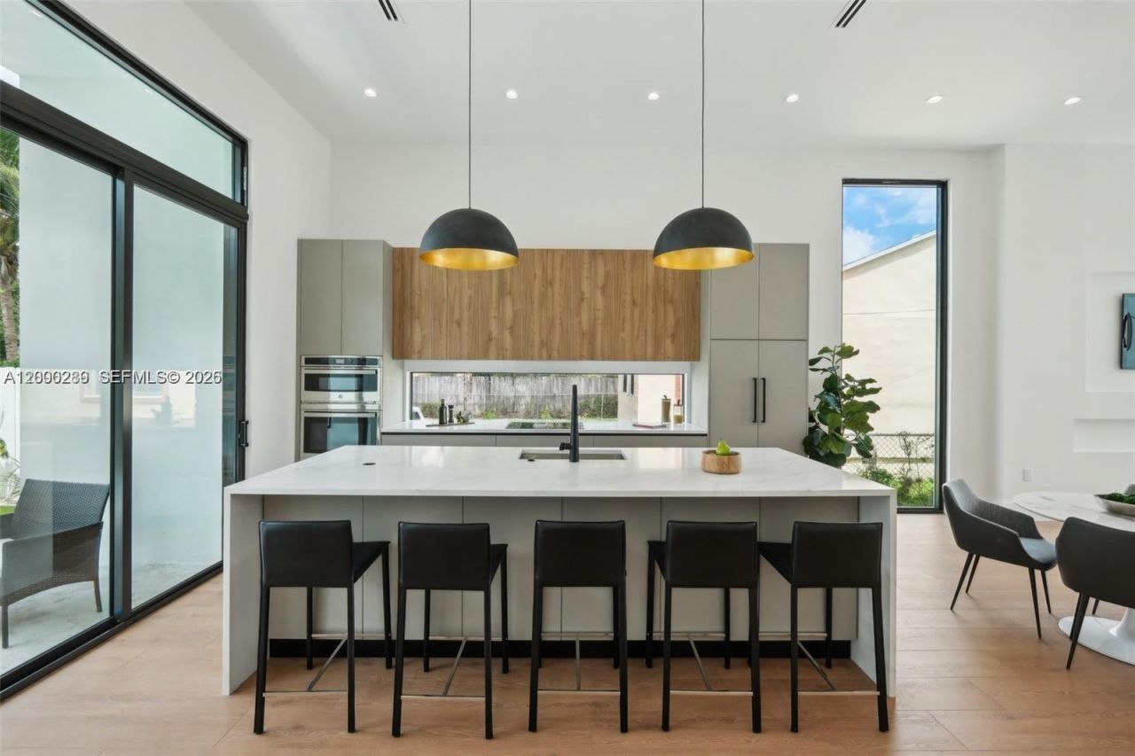 510 NW 50th St, Miami, FL 33127 Photo