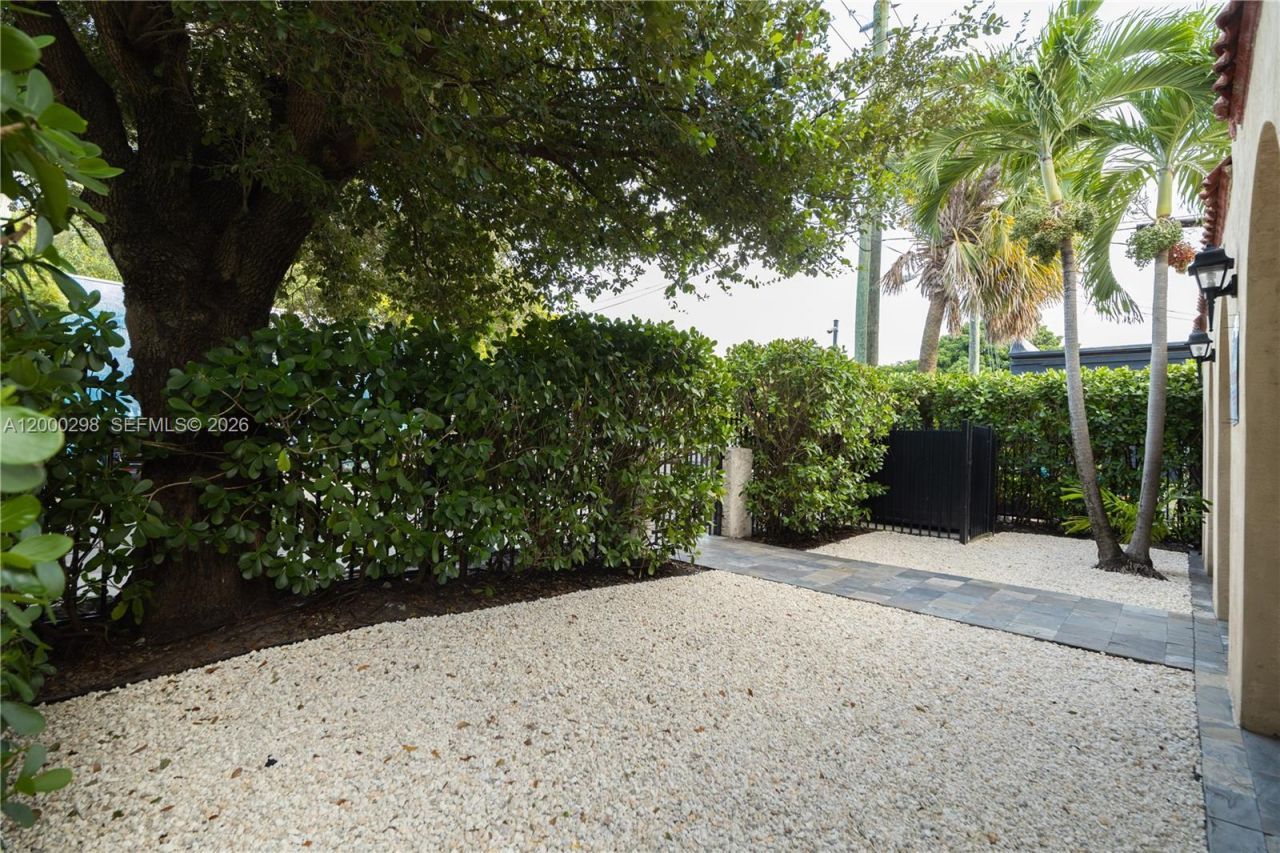 5416 NE 1st Ct, Unit 5, Miami, FL 33137 Photo