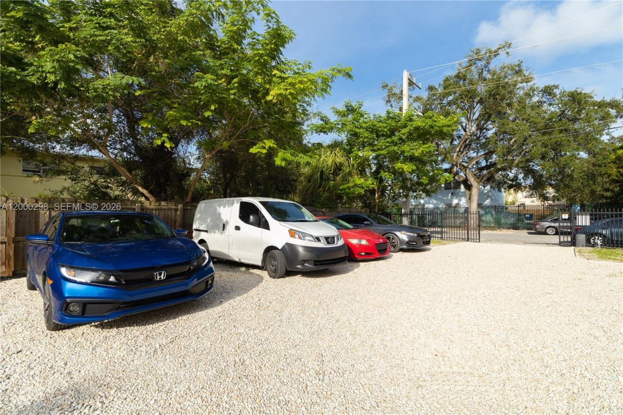 5416 NE 1st Ct, Unit 5, Miami, FL 33137 Photo