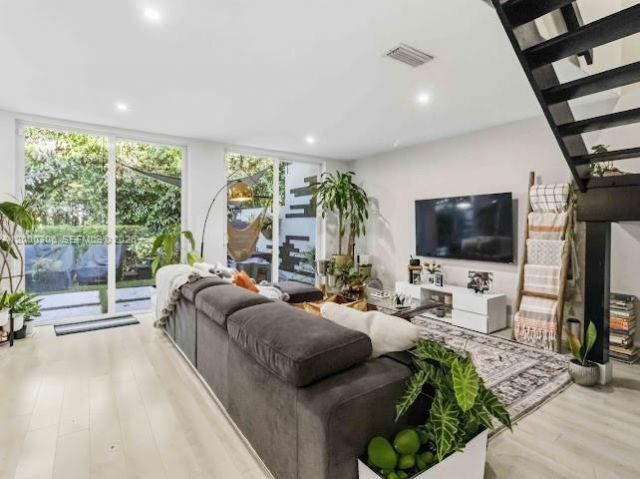 4432 NW 98th Ave, Doral, FL 33178 Photo