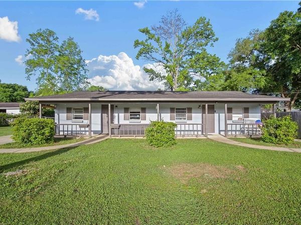 9032 Ingleside Avenue , Irvington, AL 36544