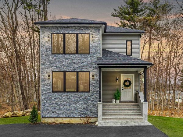 9 Trues Parkway, Sandown, NH 03873