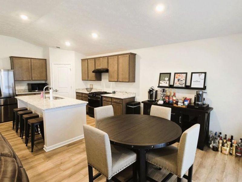 1702 Chevington Chase, Tipp City, OH 45371 Photo 7