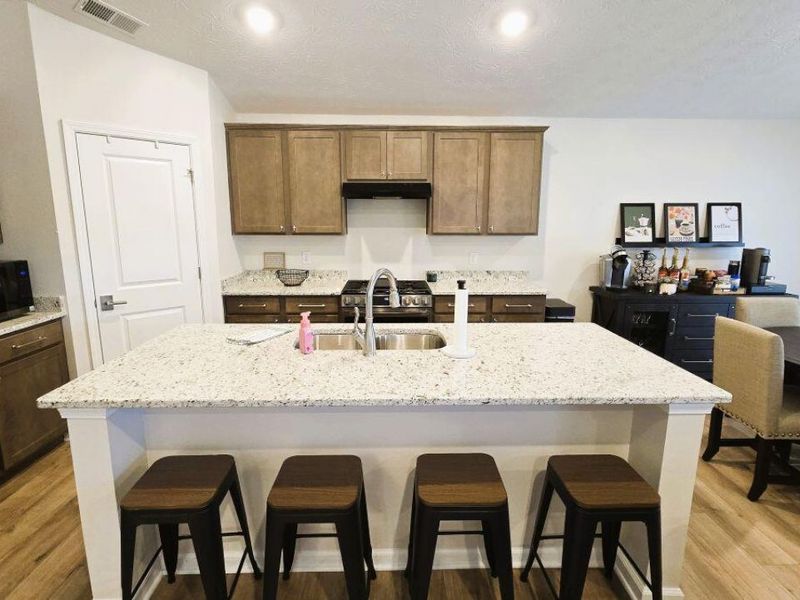 1702 Chevington Chase, Tipp City, OH 45371 Photo 9