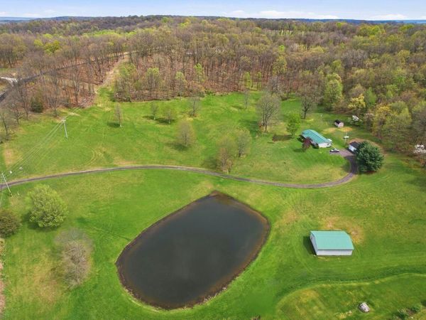 13510 Flint Ridge Road SE, Heath, OH 43056