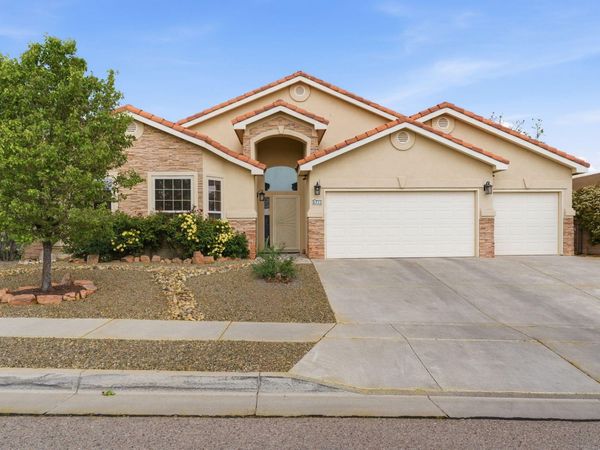 8715 Warm Springs Road NW, Albuquerque, NM 87120