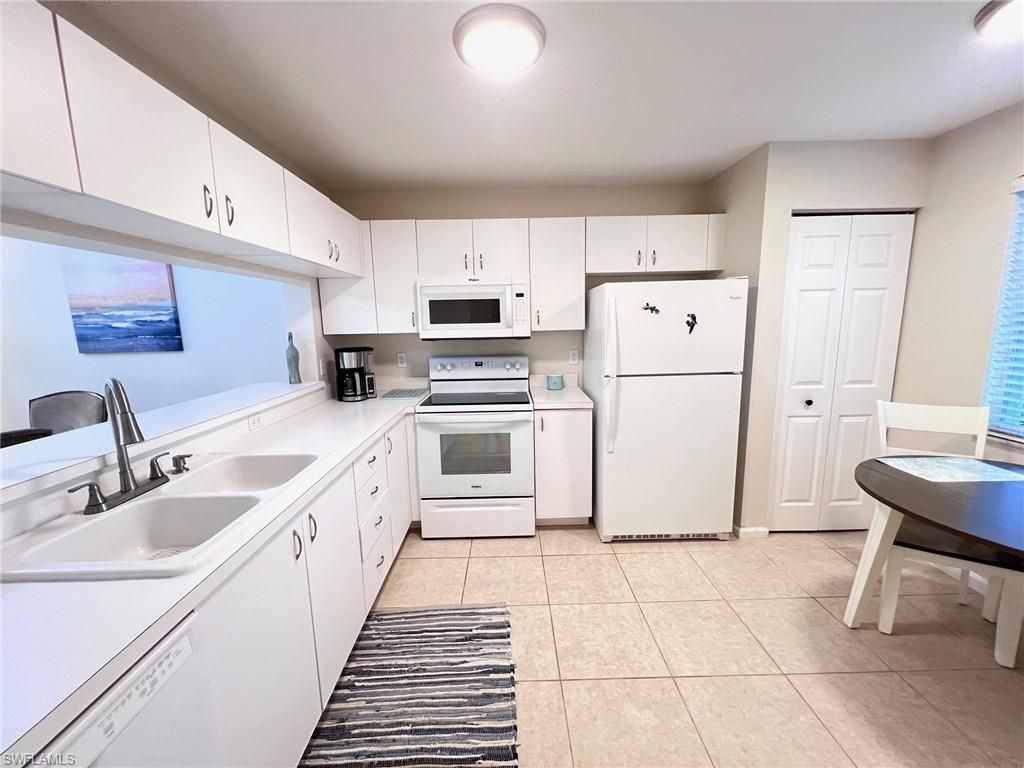 1051 Eastham Way, Unit B104, Naples, FL 34104 Photo