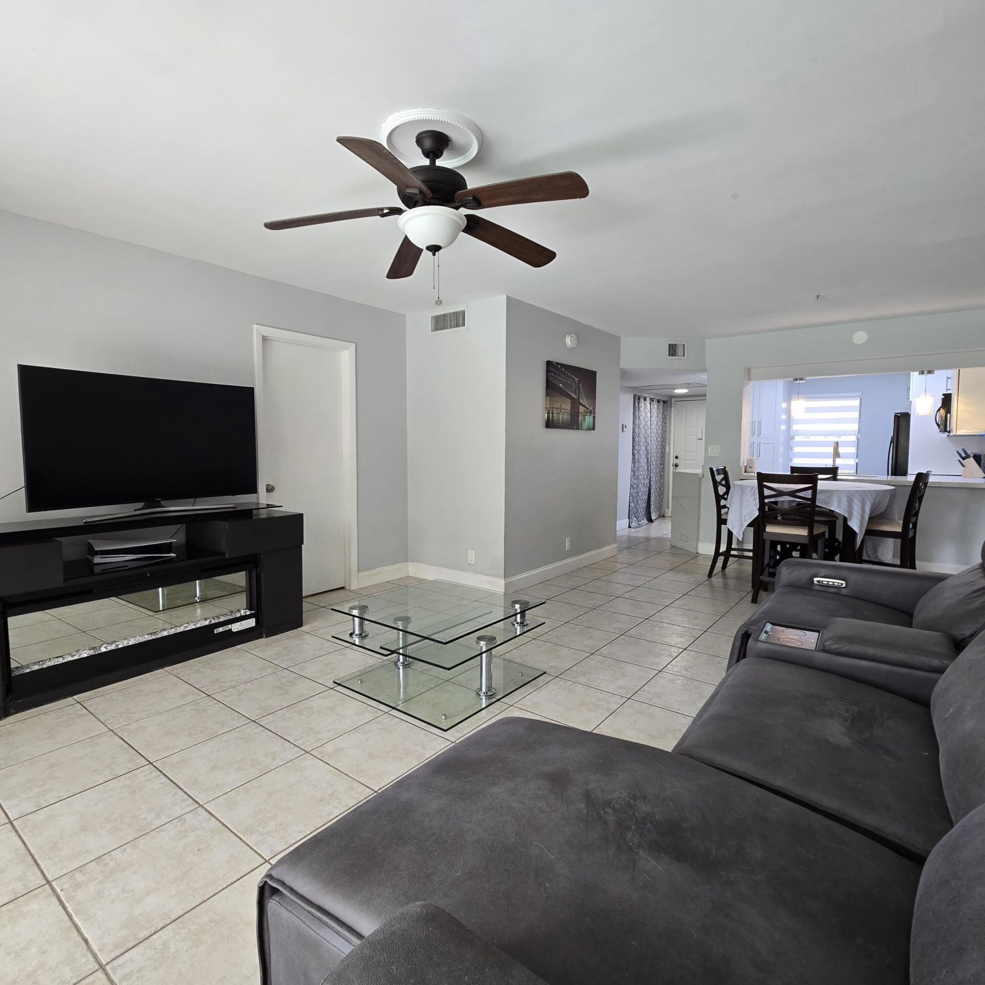10501 W Broward Boulevard, Unit 302, Plantation, FL 33324 Photo