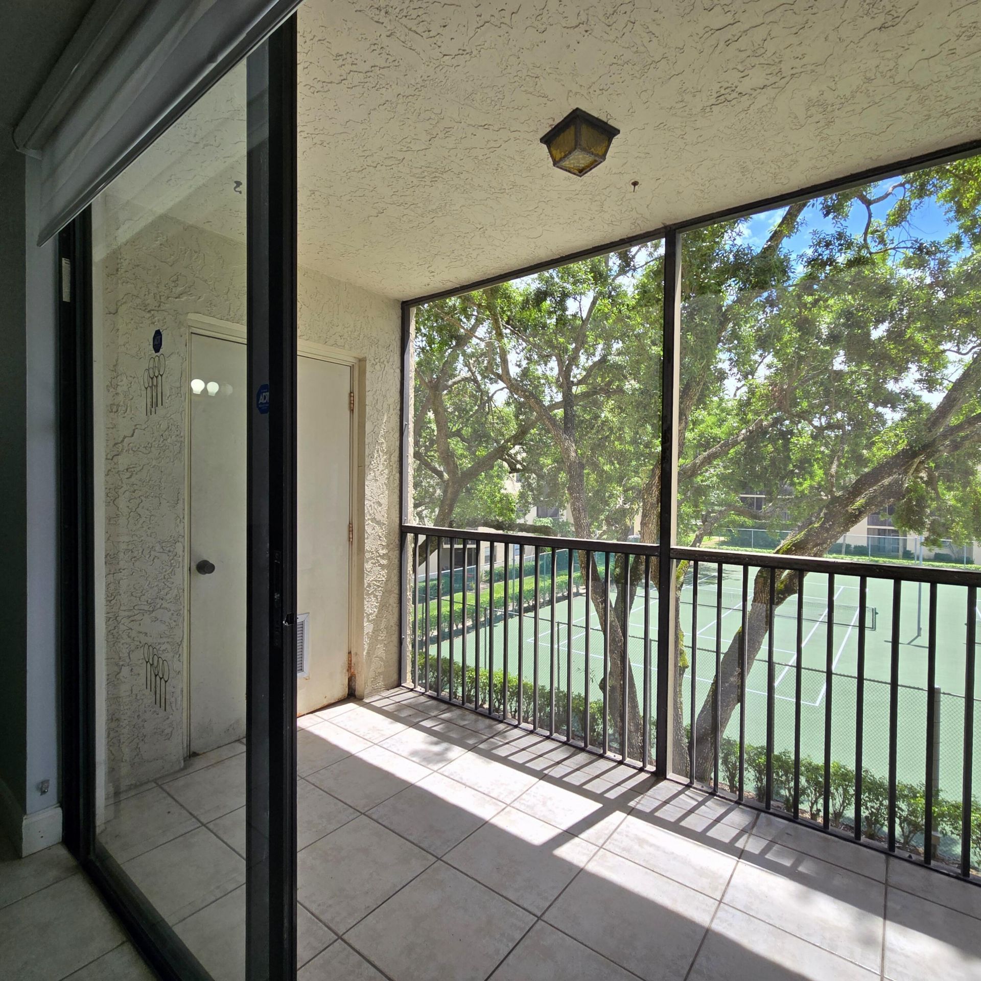 10501 W Broward Boulevard, Unit 302, Plantation, FL 33324 Photo