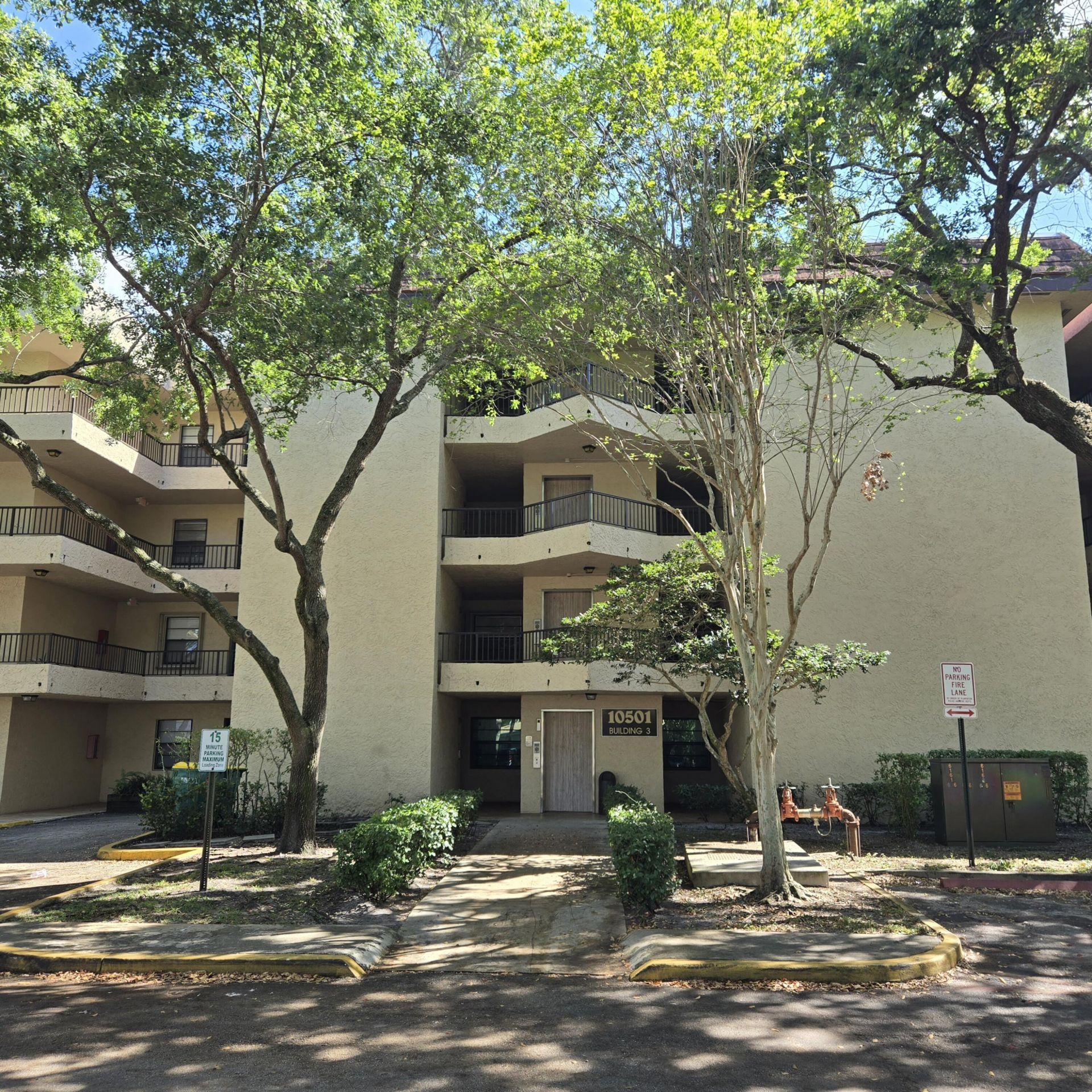 10501 W Broward Boulevard, Unit 302, Plantation, FL 33324 Photo