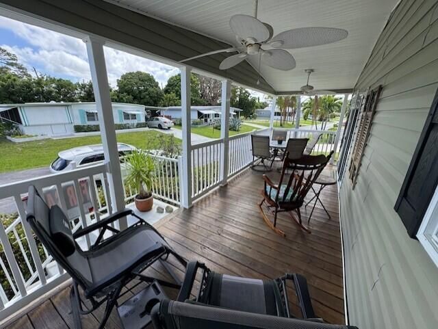 4209 Royal Manor Boulevard, Unit 136, Boynton Beach, FL 33436 Photo