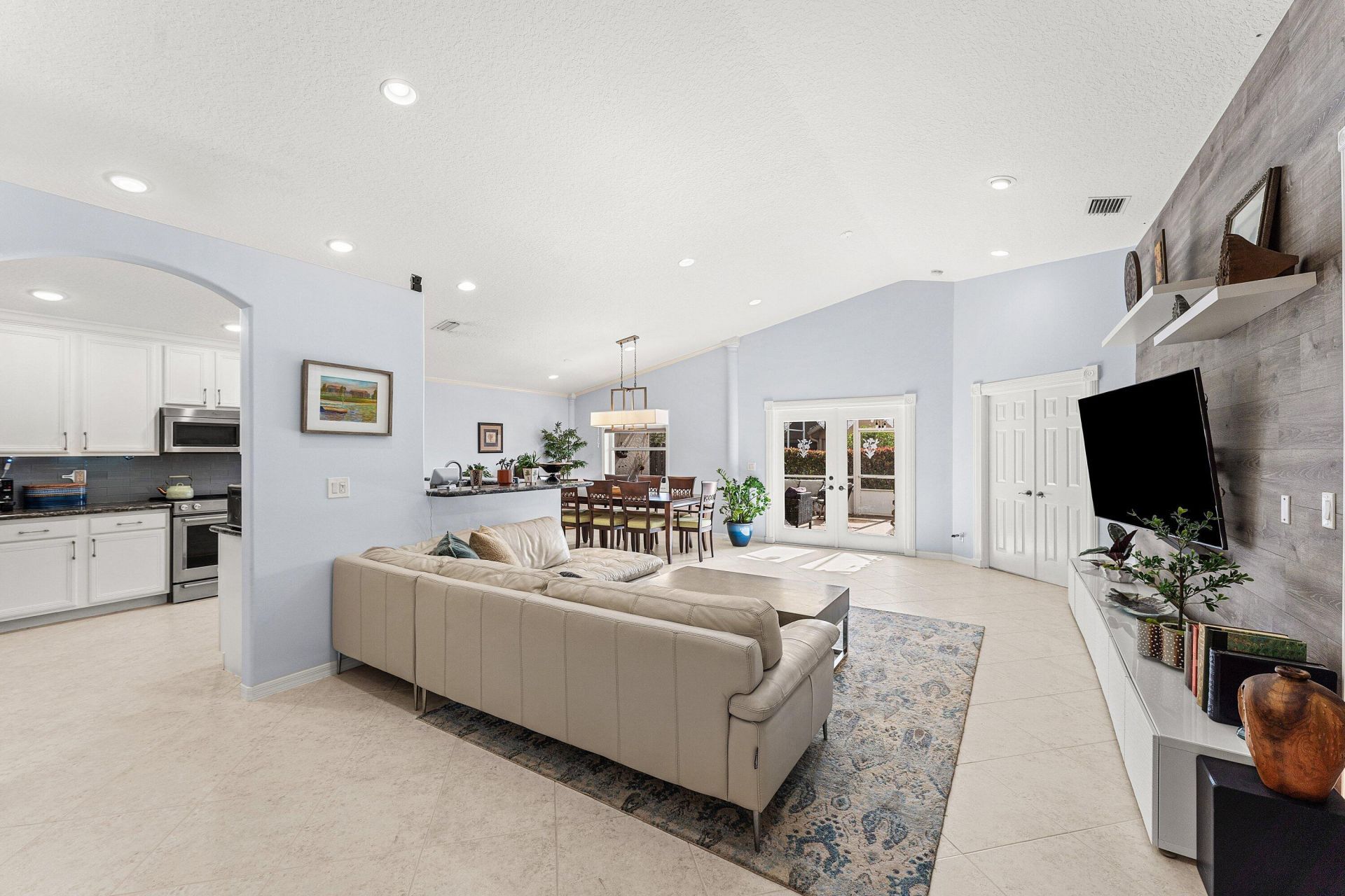 8335 Duomo Circle, Boynton Beach, FL 33472 Photo