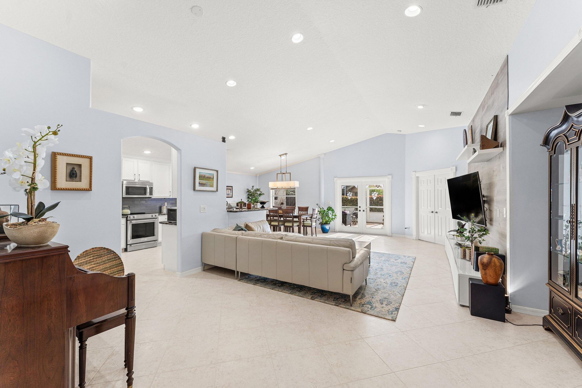 8335 Duomo Circle, Boynton Beach, FL 33472 Photo