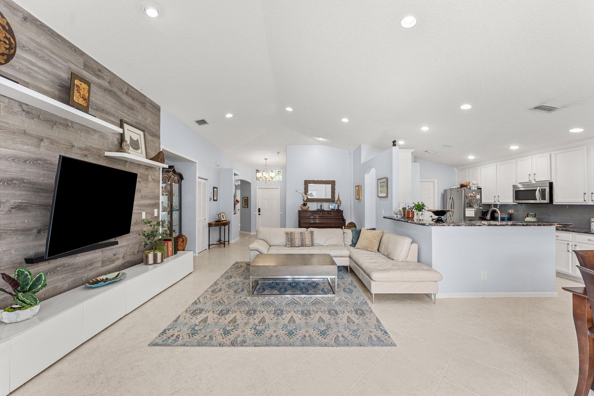 8335 Duomo Circle, Boynton Beach, FL 33472 Photo