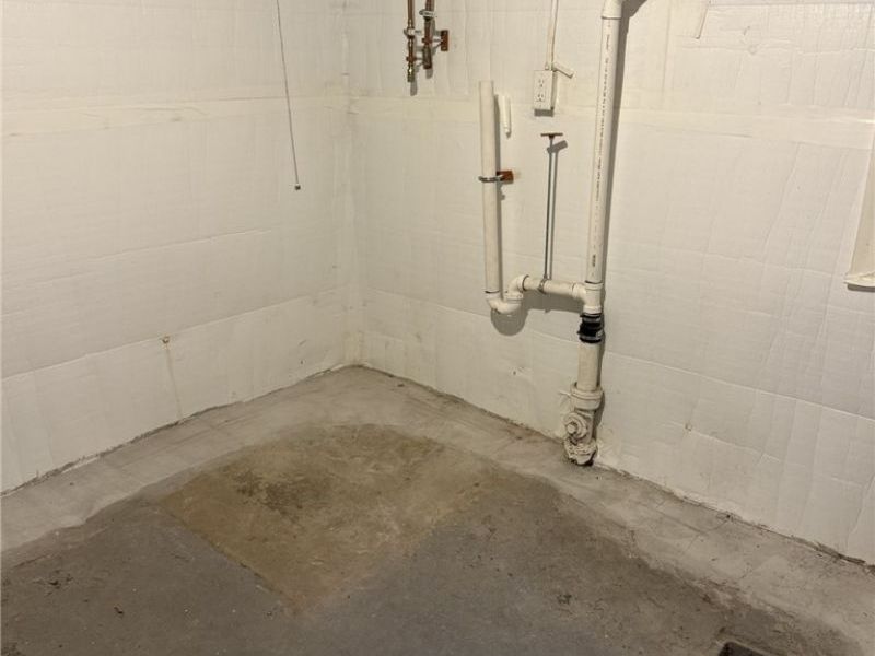 1859 Goleta Avenue, Youngstown, OH 44504 Photo 17