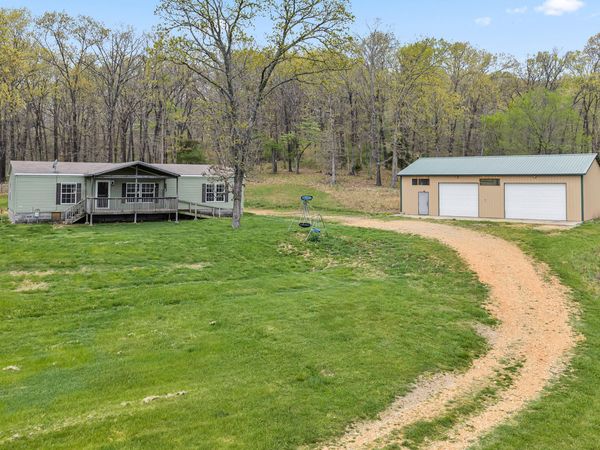 29183 Farm Road 1050 , Seligman, MO 65745