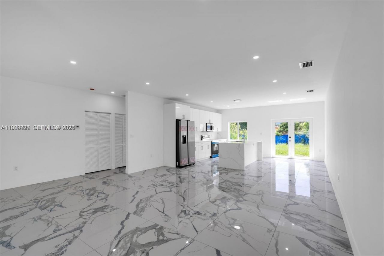 11870 SW 220th St, Unit A, Miami, FL 33170 Photo