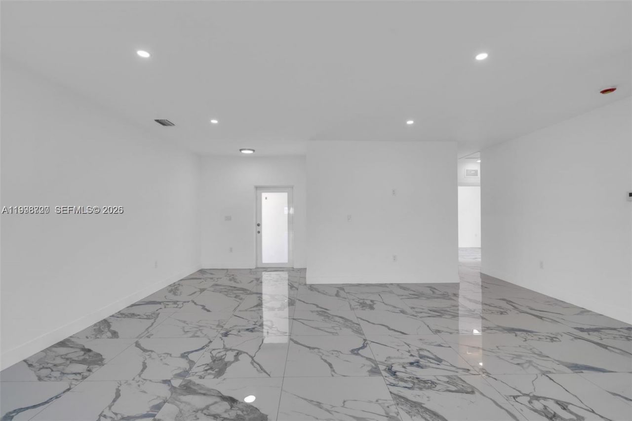 11870 SW 220th St, Unit A, Miami, FL 33170 Photo