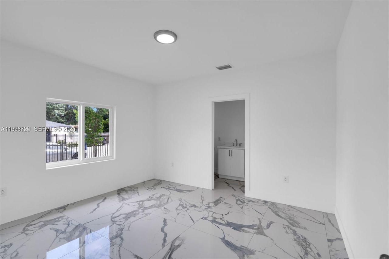 11870 SW 220th St, Unit A, Miami, FL 33170 Photo