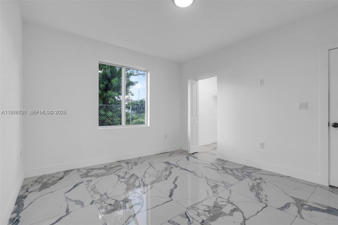 11870 SW 220th St, Unit A, Miami, FL 33170 Photo