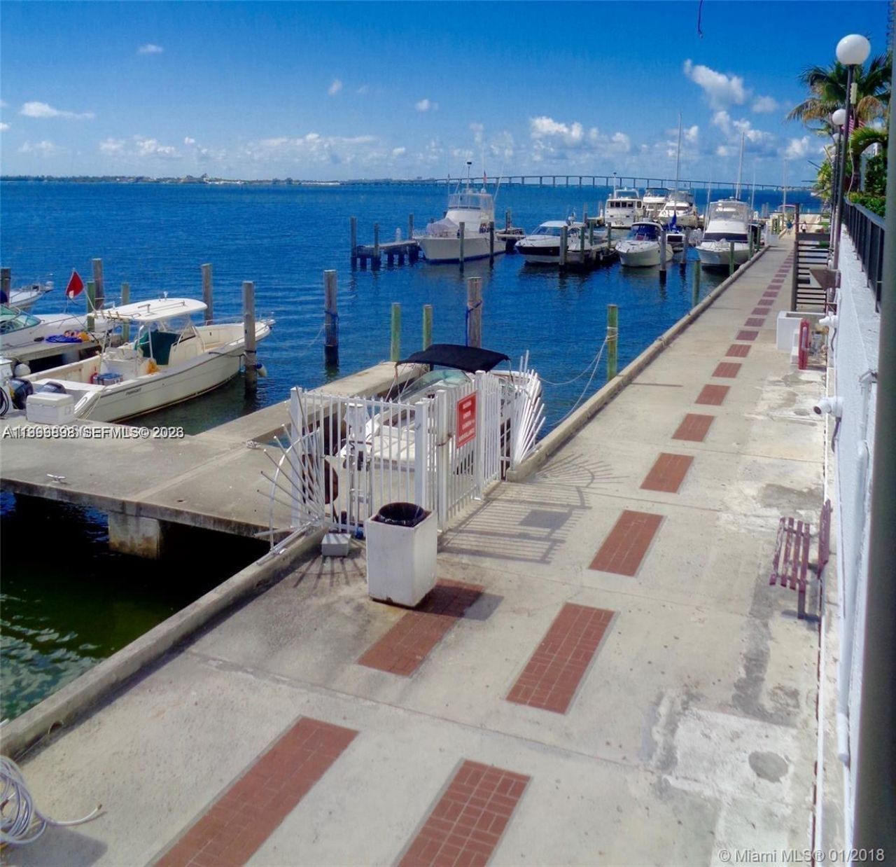 999 Brickell Bay Dr, Unit 1408, Miami, FL 33131 Photo