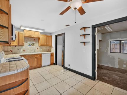 2600 Connie Dr, Sacramento, CA 95815 Photo