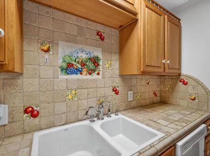 2600 Connie Dr, Sacramento, CA 95815 Photo