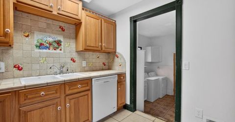 2600 Connie Dr, Sacramento, CA 95815 Photo