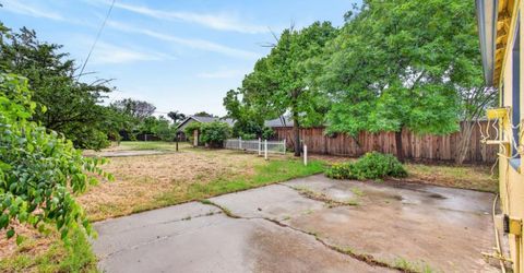 2600 Connie Dr, Sacramento, CA 95815 Photo