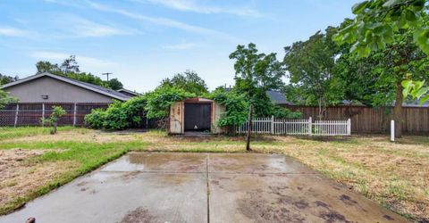 2600 Connie Dr, Sacramento, CA 95815 Photo