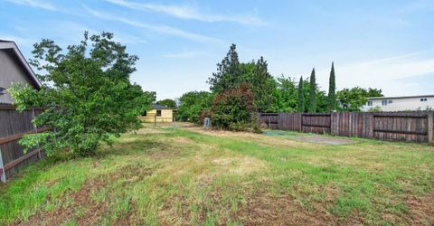 2600 Connie Dr, Sacramento, CA 95815 Photo