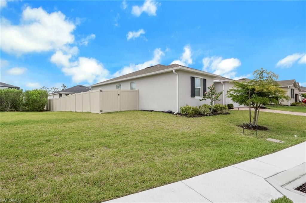 17338 Gulf Preserve Dr, Fort Myers, FL 33908 Photo