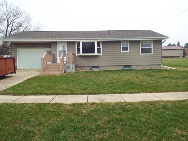 456 4th Avenue, Ashton, IA 51232