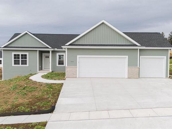 209 Stonehill Court, Ripon, WI 54971