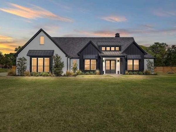 21197 N Gatlinburg, Bullard, TX 75757